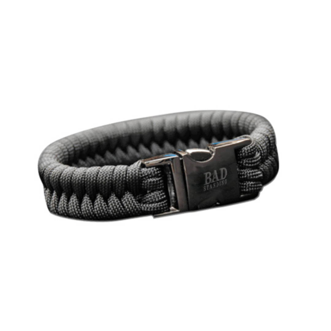 Paracord bad standing fishtail